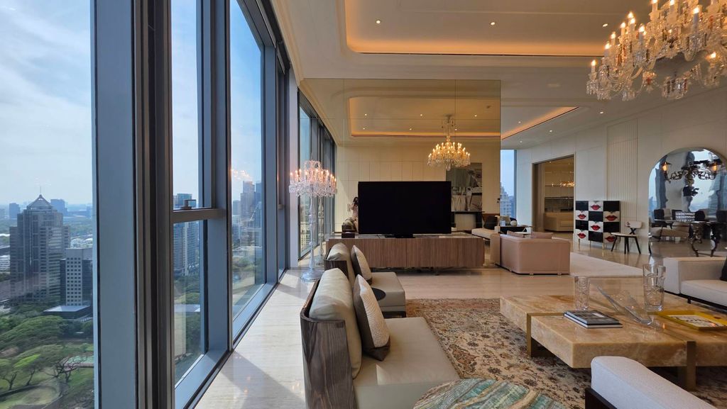 Sky Penthouse at Siam Prestige