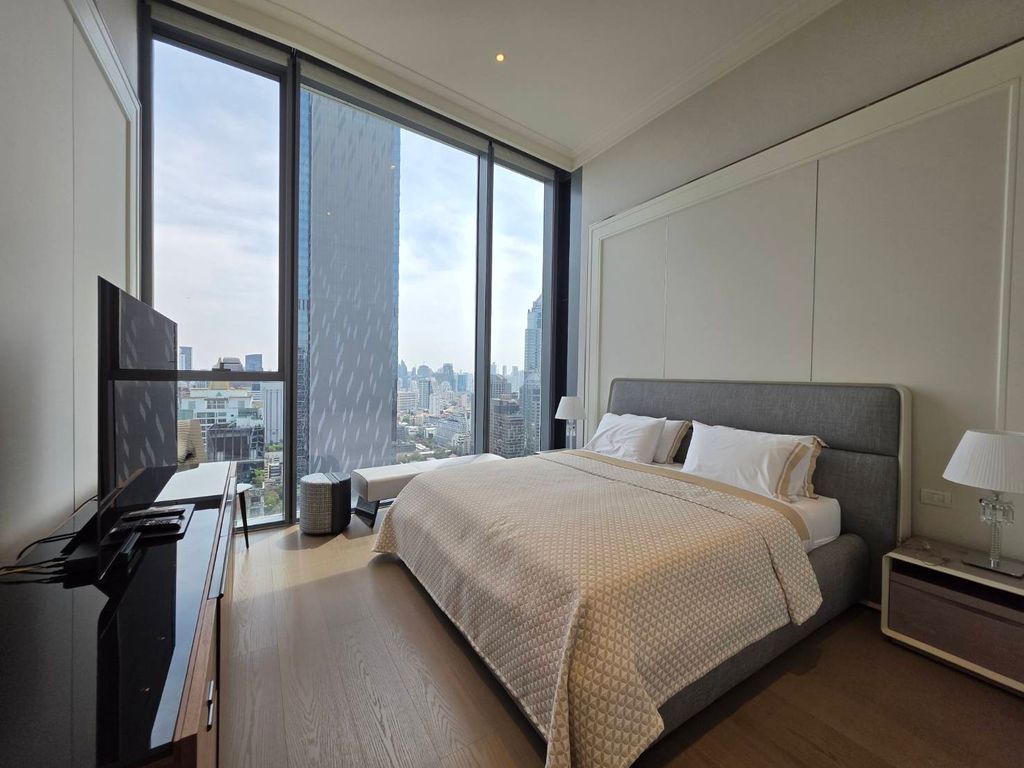 Elegant bedroom suite